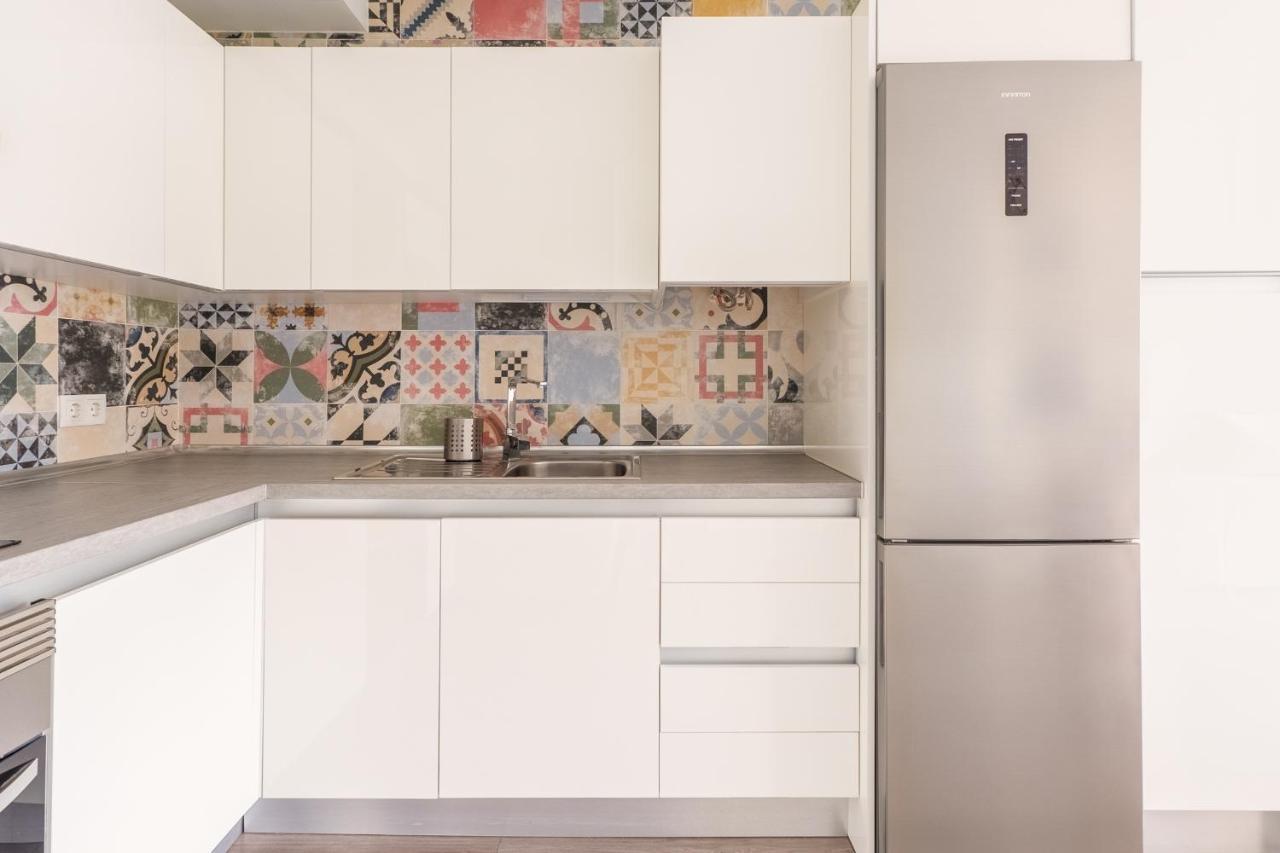 El Ventero Apartment - Elegante Apt Para 5 Con Terraza, Wi-Fi Y Aparcamiento En La Calle Camarma de Esteruelas Εξωτερικό φωτογραφία