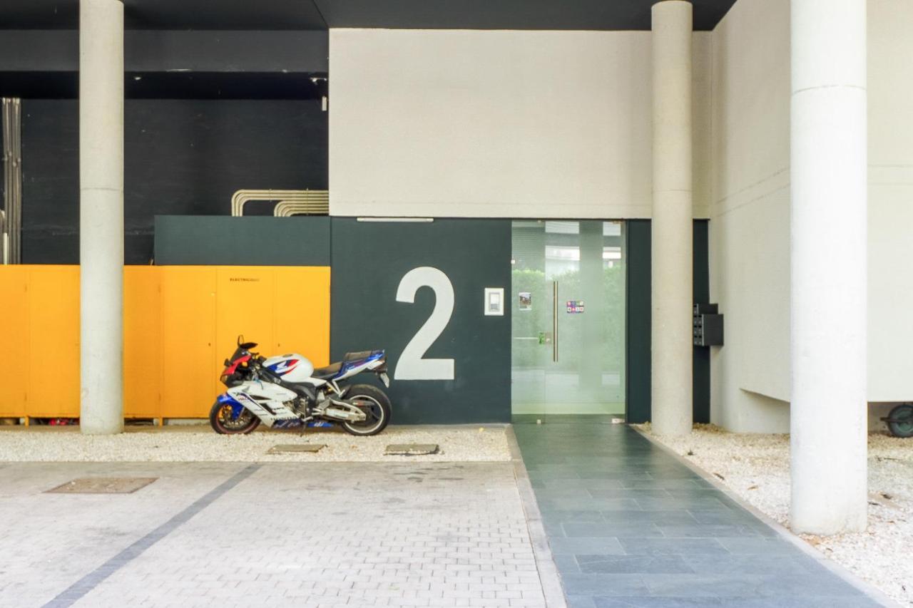 El Ventero Apartment - Elegante Apt Para 5 Con Terraza, Wi-Fi Y Aparcamiento En La Calle Camarma de Esteruelas Εξωτερικό φωτογραφία